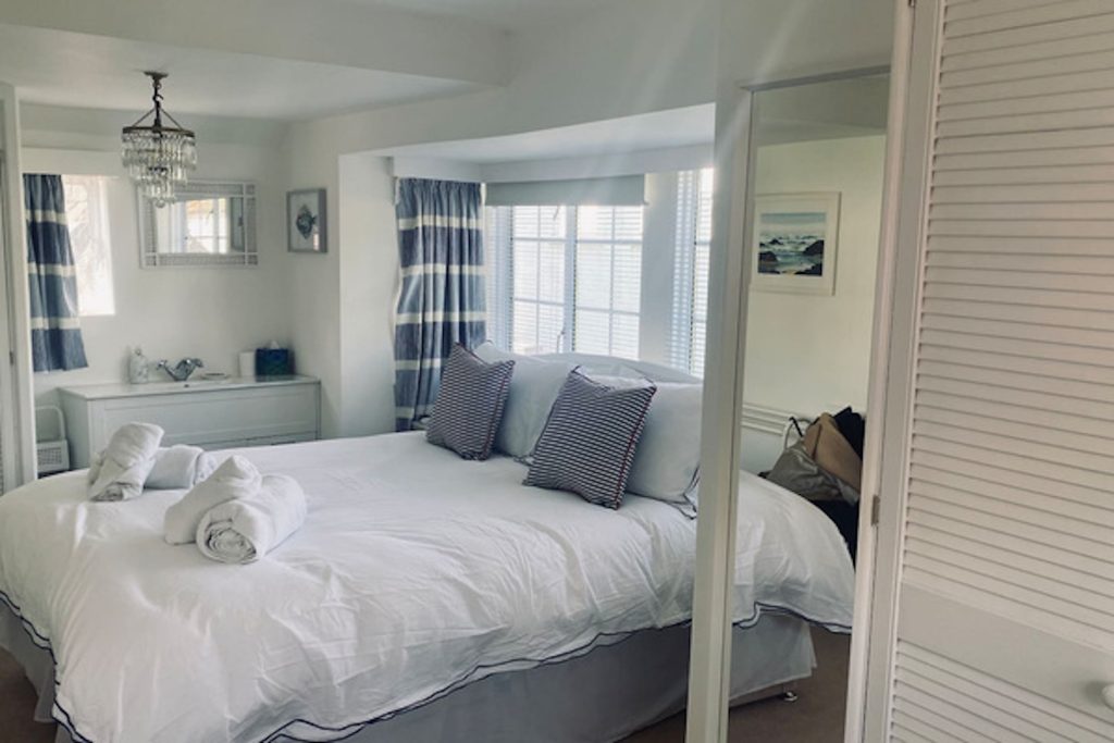 bedroom1