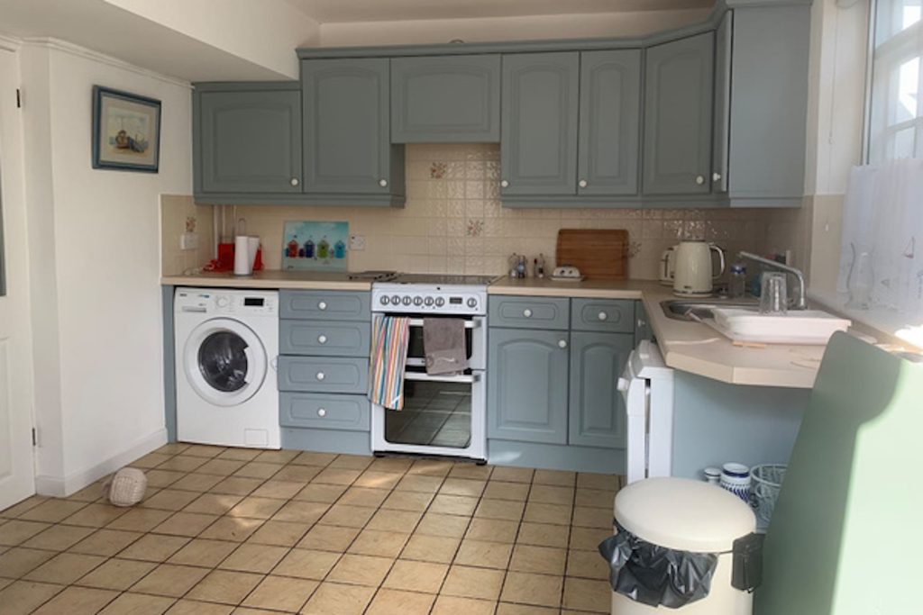 lovely kitchen with washing machine